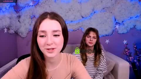 Snapshot of alisabliss chatting on June 3, 9:23 am Alisa online show from June 3, 9:23 am