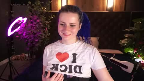 alisagrace online show from March 26, 8:47 pm