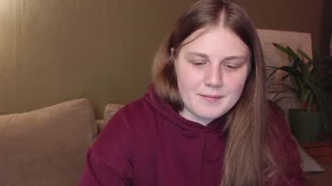 alisashy666 online show from July 7, 10:25 pm