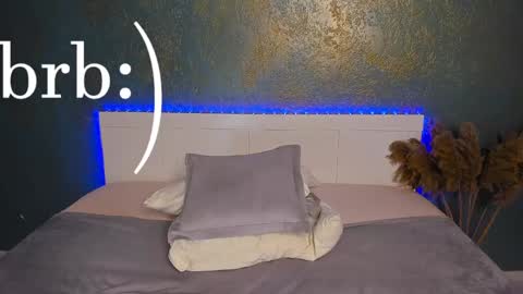 Snapshot of alisaxfox chatting on February 7, 2:26 pm Alisa online show from February 7, 2:26 pm