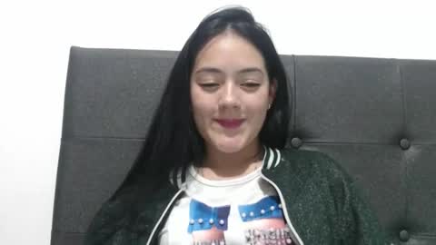 alisha_9997 online show from September 18, 11:51 pm