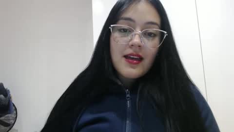 alisha_9997 online show from November 20, 7:02 pm