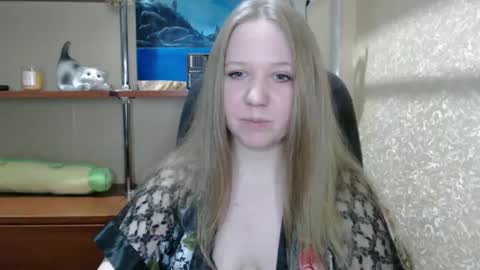 alisha_xi online show from January 9, 12:52 pm