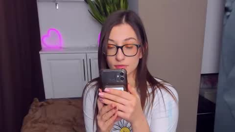 Snapshot of alishamurray chatting on December 8, 7:43 pm Alina online show from December 8, 7:43 pm