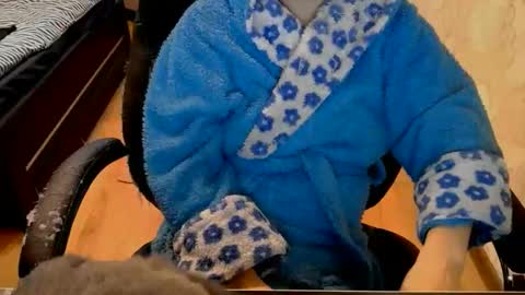 Snapshot of alisia18 chatting on February 6, 2:53 pm Alisa online show from February 6, 2:53 pm