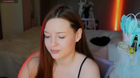 Snapshot of alisia_here chatting on April 11, 11:47 am Hey there Im a Hookah Girl online show from April 11, 11:47 am