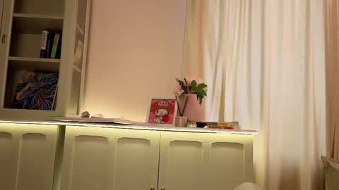 Alisia online show from February 27, 8:14 am