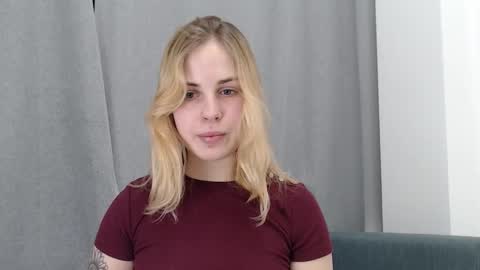 Snapshot of alismoona chatting on February 21, 5:47 pm Alisa online show from February 21, 5:47 pm