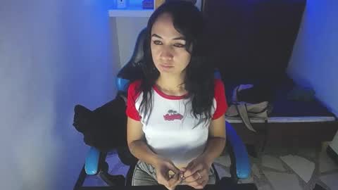 Snapshot of alison_moon7 chatting on September 17, 1:02 pm ALISON MOON online show from September 17, 1:02 pm