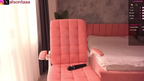 alisonita online show from March 10, 1:32 pm