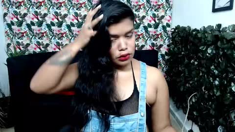 Snapshot of alisonn_hot chatting on February 12, 7:23 am ALISSON HOT online show from February 12, 7:23 am