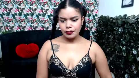 Snapshot of alisonn_hot chatting on February 14, 8:31 am ALISSON HOT online show from February 14, 8:31 am