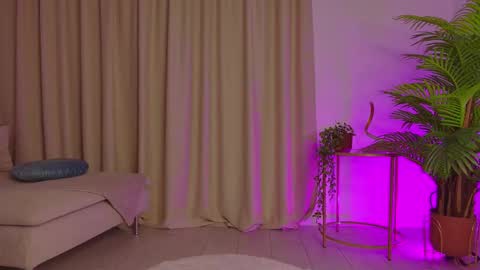 Snapshot of alissa_foxx chatting on September 12, 5:40 am alissa_foxx online show from September 12, 5:40 am