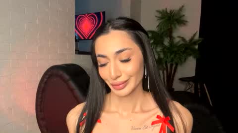 Alissa online show from November 3, 6:09 pm