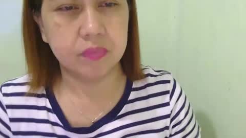 alissalove18 online show from February 14, 3:33 am