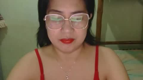 Snapshot of alissalove18 chatting on April 11, 4:06 am alissalove18 online show from April 11, 4:06 am