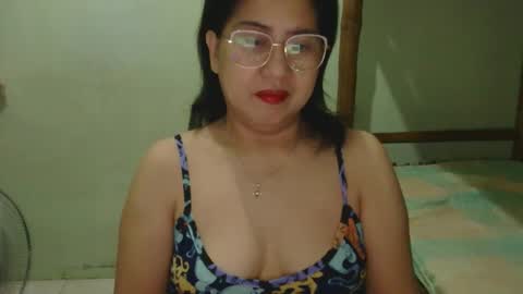 Snapshot of alissalove18 chatting on April 17, 9:07 pm alissalove18 online show from April 17, 9:07 pm