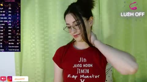 Snapshot of alisson_071989 chatting on May 21, 10:28 pm Ali online show from May 21, 10:28 pm