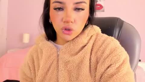 alisson__cortez online show from February 16, 12:23 pm