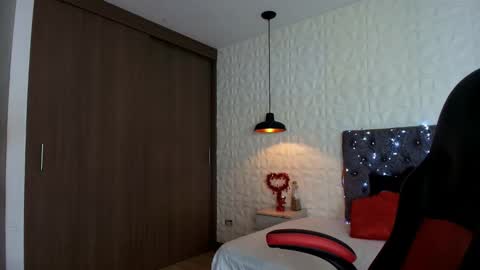 alisson dl online show from January 8, 6:32 pm