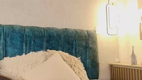 alisson_fox69 online show from October 23, 2:33 am