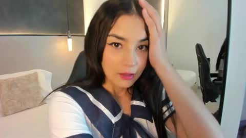 alisson_girl_ online show from November 12, 7:13 pm