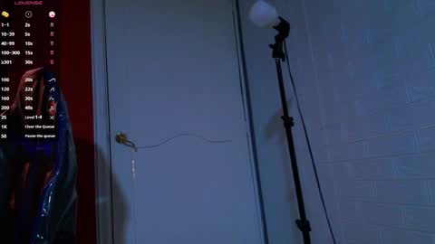 Alison Steeler online show from January 12, 7:52 pm