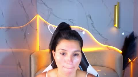 alisson_tx_ online show from April 12, 7:57 am