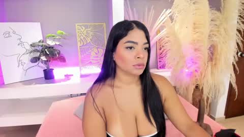 Snapshot of alissongreyns chatting on April 30, 12:11 pm Alisson Greeey online show from April 30, 12:11 pm