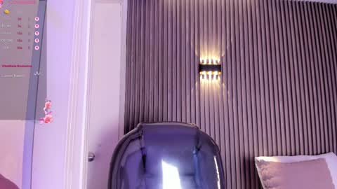 Alisson online show from April 18, 7:58 pm