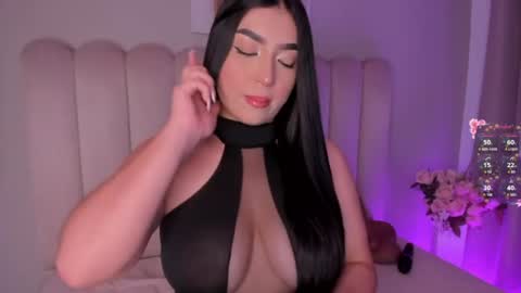 Snapshot of alissyadanger chatting on June 10, 9:35 pm TATIS online show from June 10, 9:35 pm