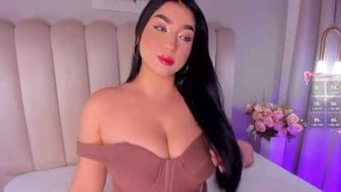 Snapshot of alissyadanger chatting on July 19, 2:04 am TATIS online show from July 19, 2:04 am
