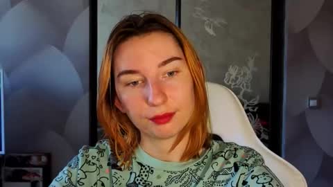 Snapshot of alisun_ chatting on November 15, 9:06 am A L I C E online show from November 15, 9:06 am