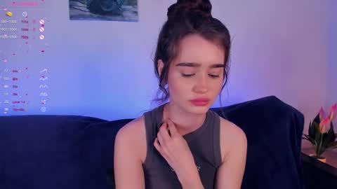 Alivia online show from October 10, 9:41 am