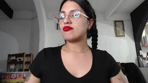 Alix online show from March 6, 5:14 am