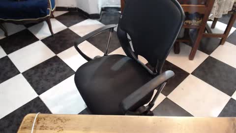 Alix online show from November 5, 2:33 am