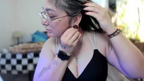 alix_valentine online show from November 4, 4:17 pm