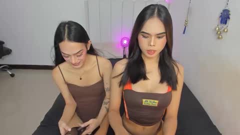 hello your lovely ALIYAH online show from October 11, 8:35 am