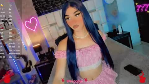 Snapshot of aliz_free chatting on July 1, 8:38 am aliz_free online show from July 1, 8:38 am