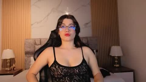 Snapshot of alkivamoon chatting on April 25, 7:11 pm alkivamoon online show from April 25, 7:11 pm