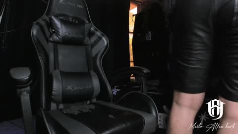   online show from January 7, 4:48 pm