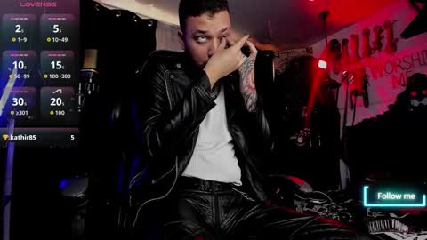   online show from October 31, 6:53 pm