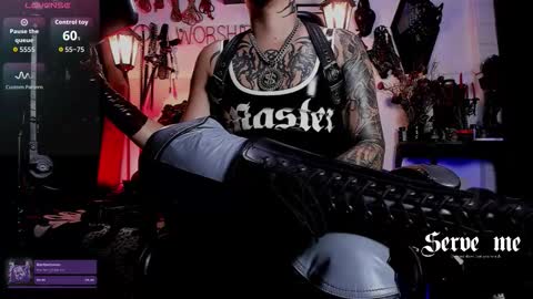   online show from February 14, 4:04 pm