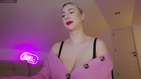 Snapshot of allayah chatting on March 4, 9:26 am A day u didnt smile is a lost day online show from March 4, 9:26 am