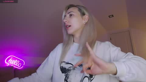 Snapshot of allayah chatting on March 28, 8:58 am A day u didnt smile is a lost day online show from March 28, 8:58 am