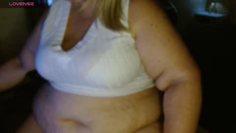 Snapshot of allegra_ferragamo chatting on March 15, 10:05 pm Ale online show from March 15, 10:05 pm