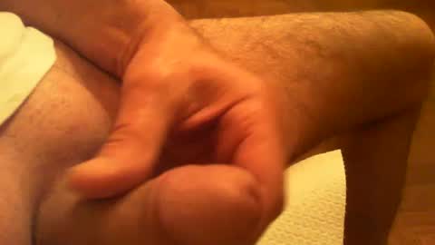 Snapshot of allelo84 chatting on December 26, 12:57 am allelo84 online show from December 26, 12:57 am