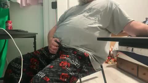 Allergictolove online show from November 16, 10:37 pm