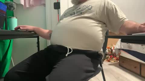 Allergictolove online show from November 27, 4:42 pm