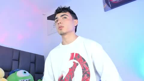 Allex online show from March 8, 3:06 am